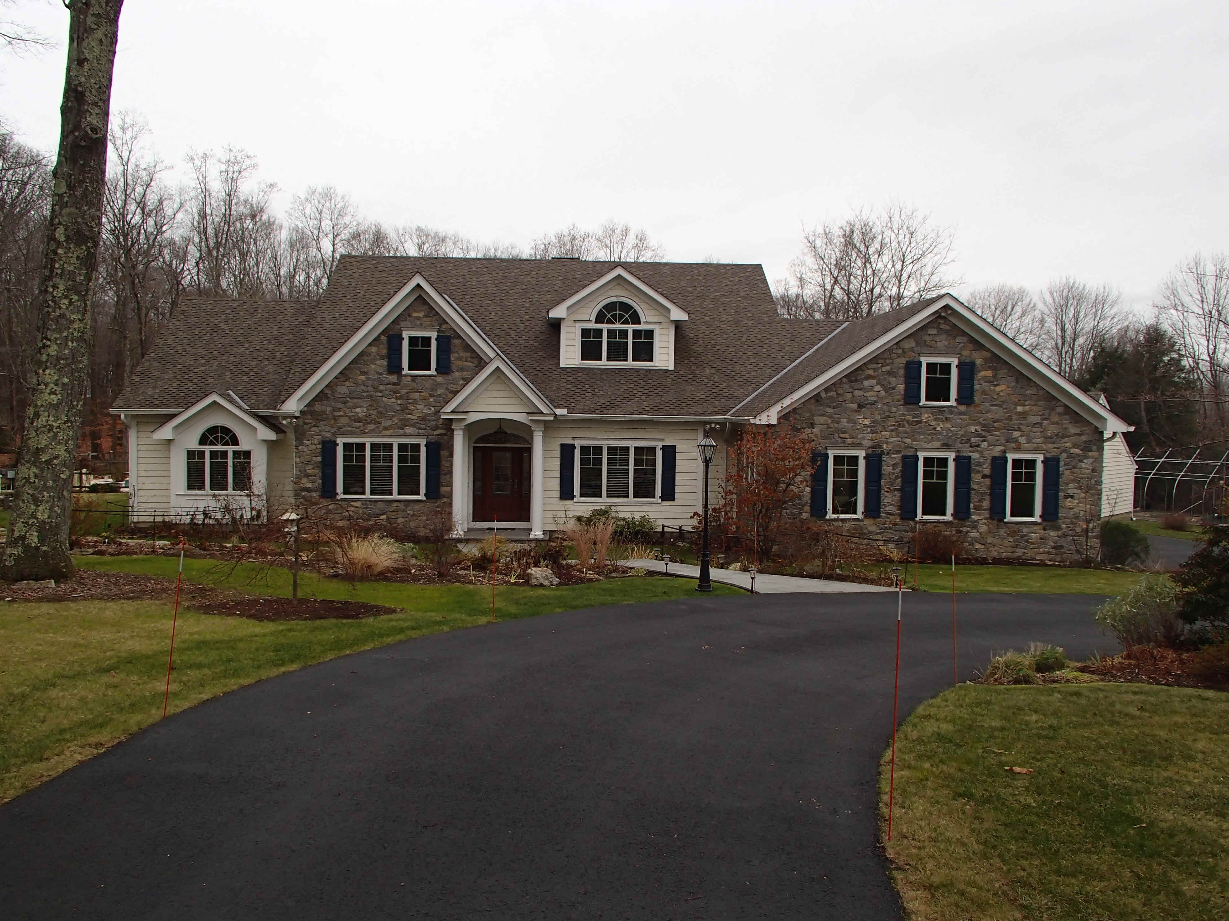 Building photograph for 99 SKYLINE RIDGE RD